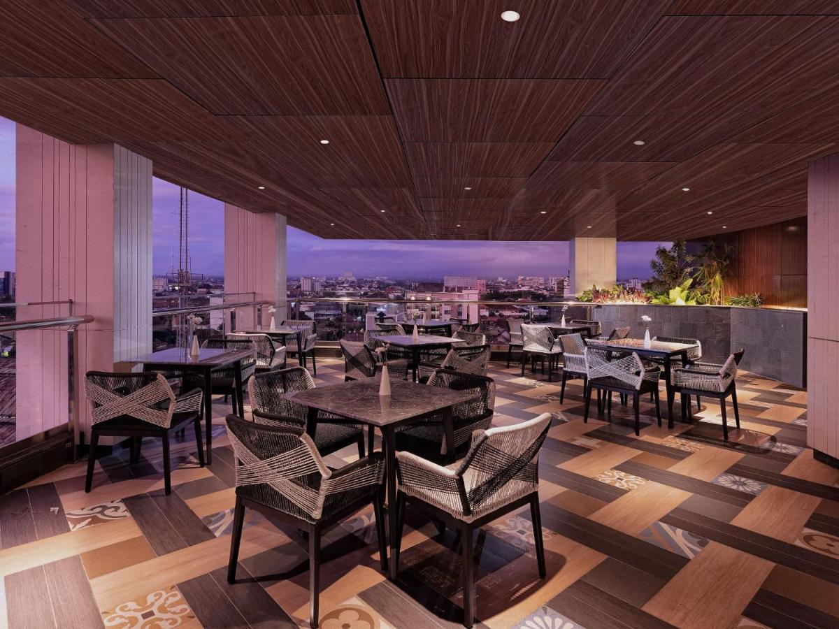 รอยัล มาลิโอโบโร บาย แอสตัน Hotel ยอกยาการ์ตา ภายนอก รูปภาพ