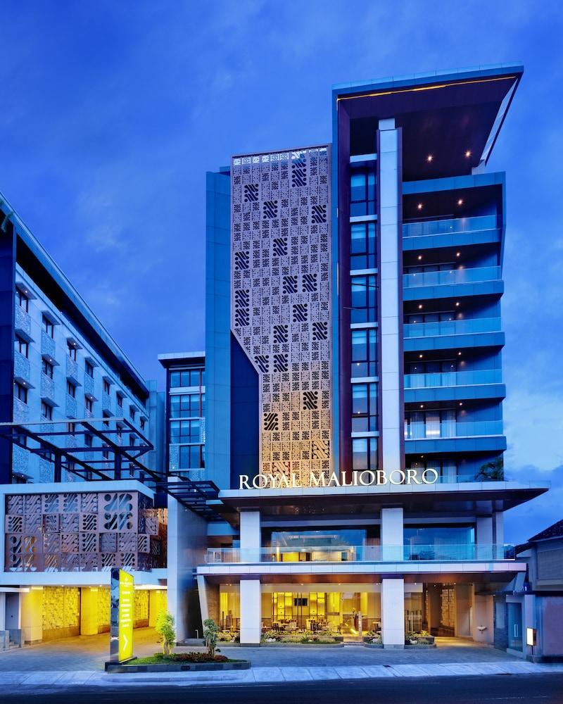 รอยัล มาลิโอโบโร บาย แอสตัน Hotel ยอกยาการ์ตา ภายนอก รูปภาพ